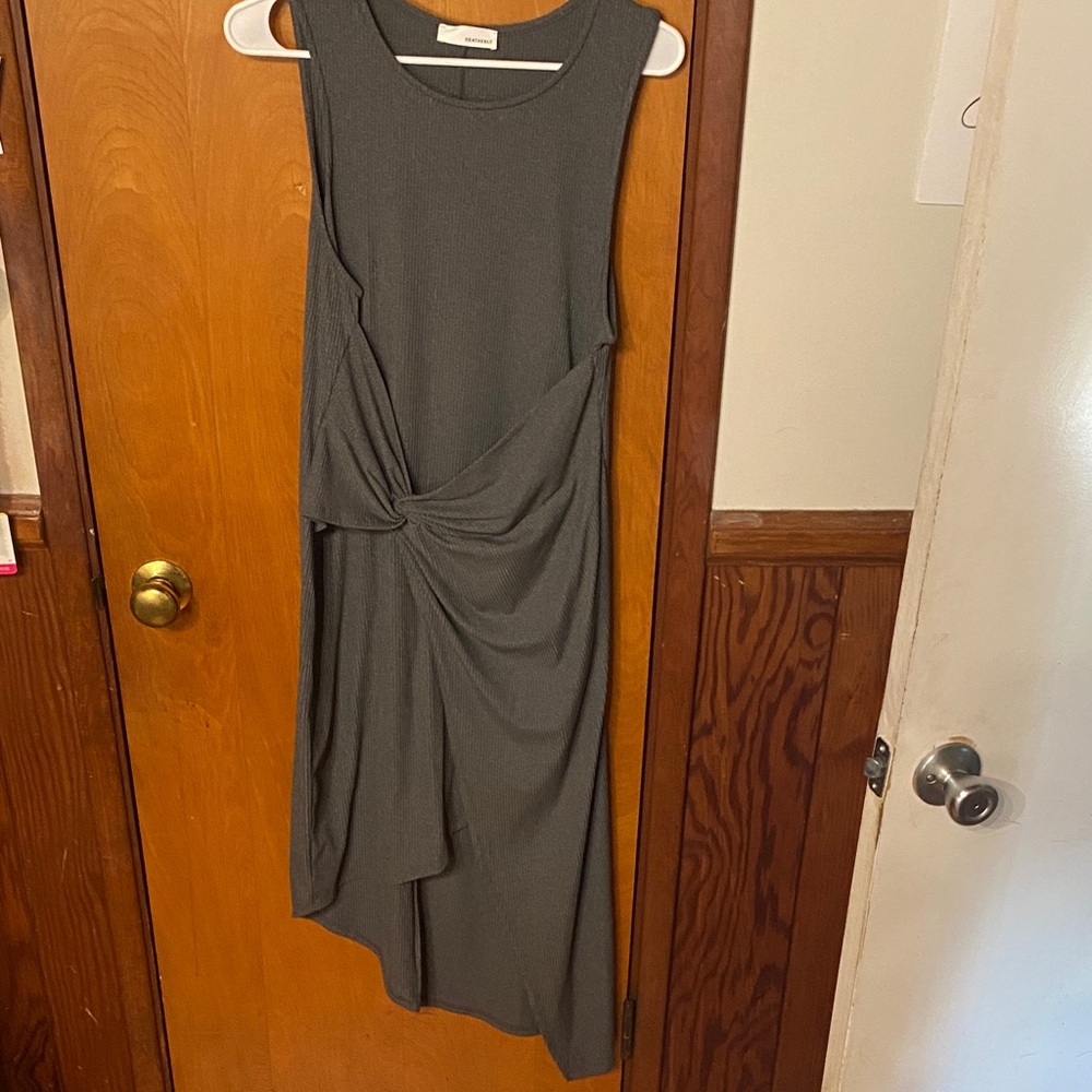 Elegant Gray Sleeveless Dress